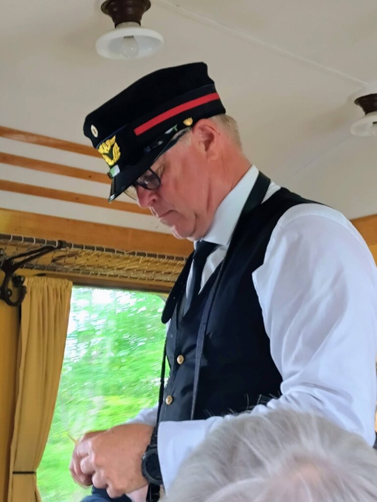 Danmarks Veteraner Kronjyllands udflugt med Veterantoget Mariager - Handest. Foto ⓒ DV-Kronjylland