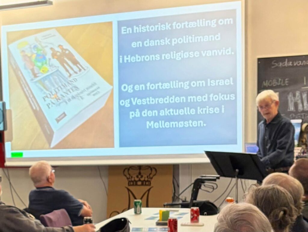Forfatter og tidligere kriminalassistent Freddy Ladefoged tager os med ind i fortællingen om en Dansk politimands erindringer i HEBRON
